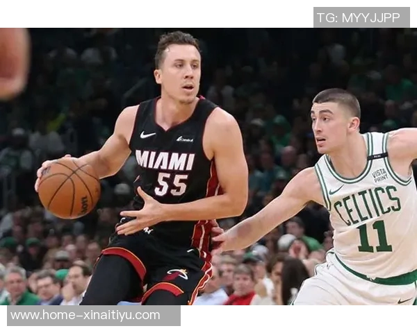 火箭队与凯尔特人队激战正酣谁能在NBA赛场上笑到最后
